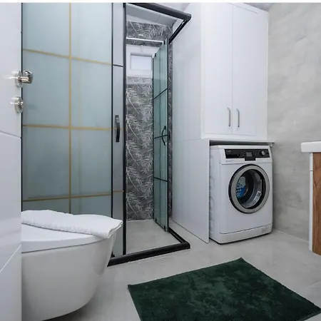 Апартаменты Fabulous Flat Near Beach In Muratpasa Анталья