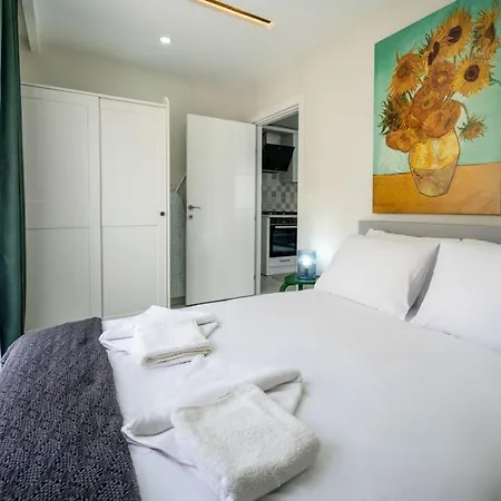 Fabulous Flat Near Beach In Muratpasa Анталья